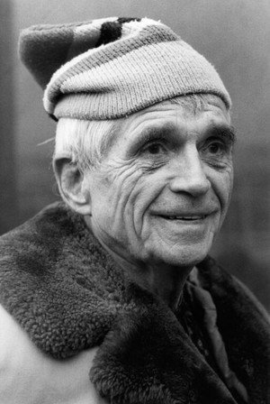 Cover image for Daniel Berrigan