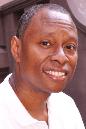 Cover image for Alvin Alexis