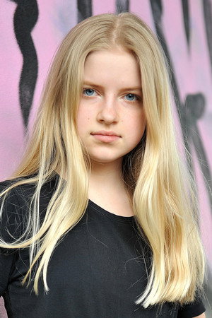 Cover image for Emilia Pieske