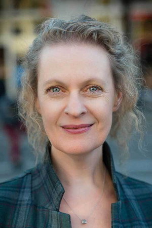 Cover image for Loes Wouterson