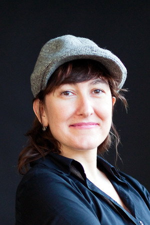 Cover image for Афина Рахель Цангари