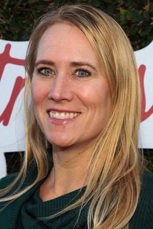 Cover image for Cara J. Russell