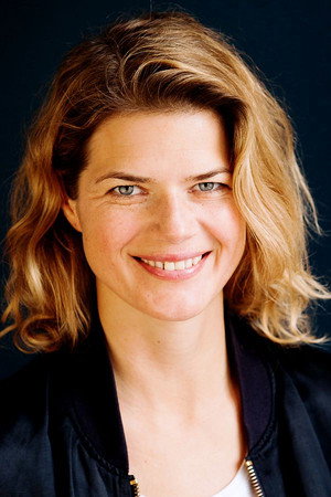 Cover image for Annekathrin Bach