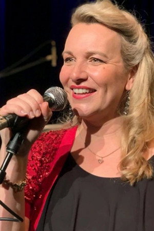 Cover image for Tamsin West
