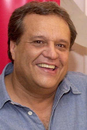 Cover image for Dennis Carvalho