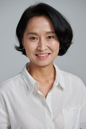 Cover image for Kim Hyun