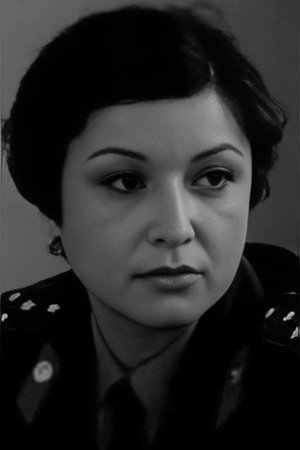 Cover image for Лора Умарова
