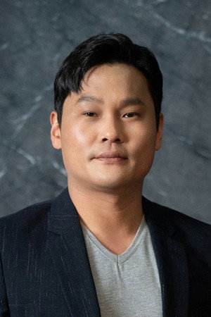 Cover image for 이상용