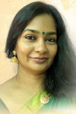 Cover image for Aadhira Pandilakshmi