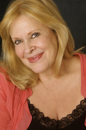 Cover image for Savannah Smith Boucher