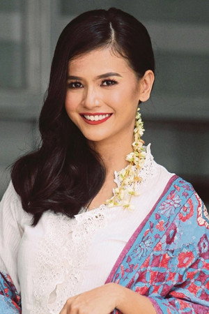Cover image for Ezzaty Abdullah