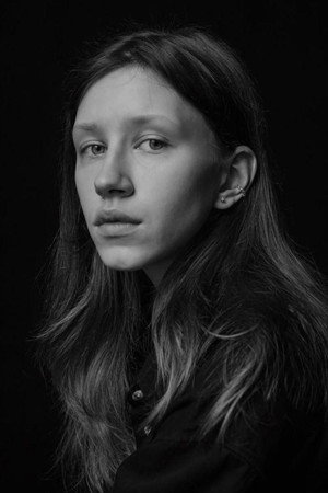 Cover image for Полина Романова