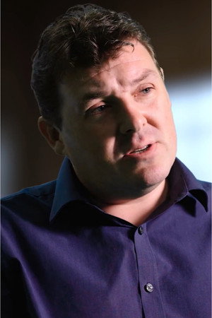 Cover image for Michael Head