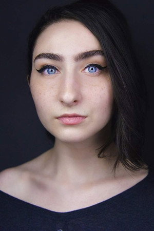 Cover image for Alexis Molnar