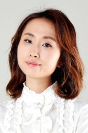 Cover image for Lee Yoo-rin