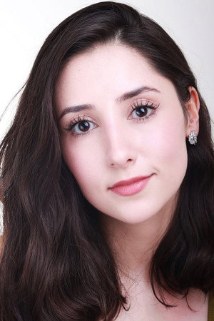 Cover image for Paola Montes De Oca