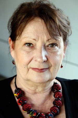 Cover image for Yveline Hamon