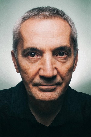 Cover image for Şükrü Avşar