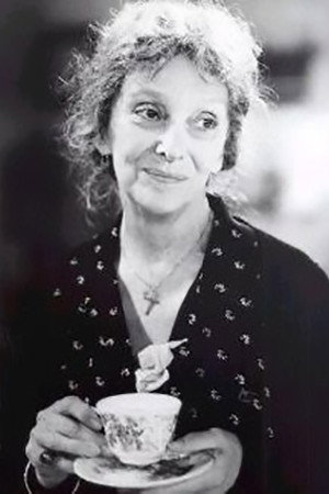 Cover image for Erica Yohn