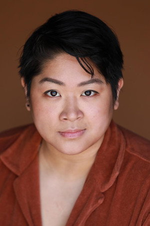 Cover image for Ashley Mandanas