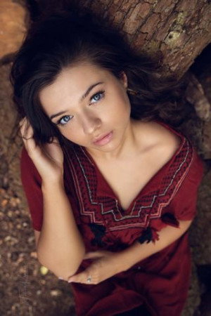 Cover image for Caitlin-Rose Lacey