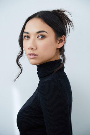 Cover image for Zoë Boe