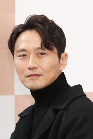 Cover image for Park Shin-woo