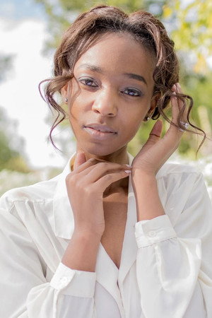 Cover image for Aiesha Eser