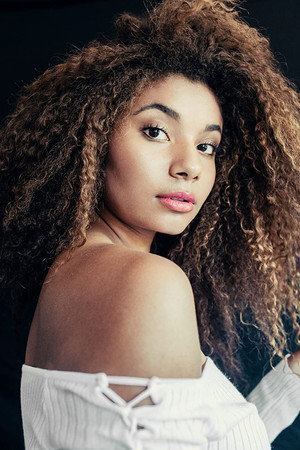 Cover image for Lily Aranda
