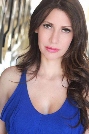 Cover image for Tawny Amber Young