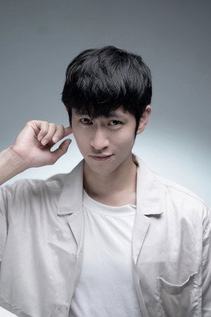 Cover image for 李相炫