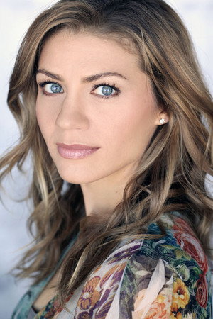 Cover image for Carolyne Maraghi