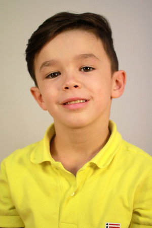 Cover image for Asier Flores