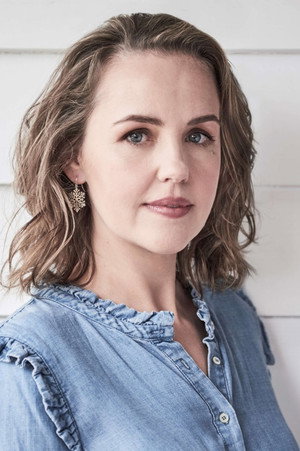 Cover image for Victoria Thaine