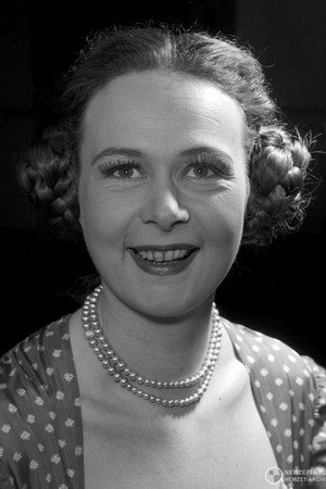 Cover image for Ilona Györi