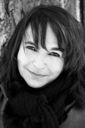 Cover image for Lyne Charlebois