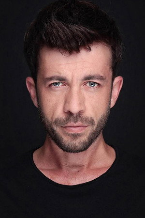 Cover image for Fırat Topkorur