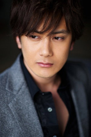 Cover image for 小西遼生
