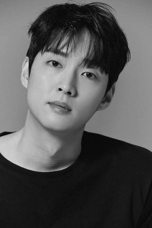 Cover image for 강영석