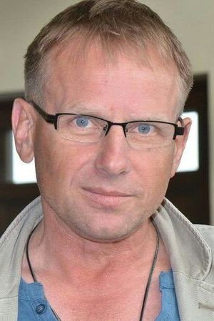 Cover image for Marek Cichucki