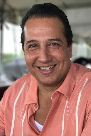 Cover image for Carlos Alberto López