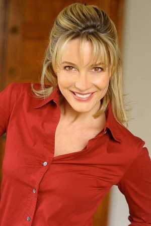 Cover image for Pamela Bowen