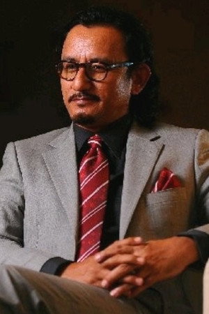 Cover image for Riezman Khuzaimi
