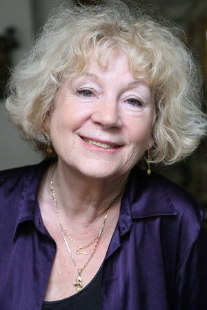 Cover image for Dominique MacAvoy