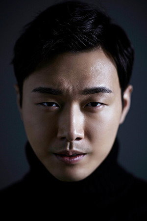 Cover image for Yang Jun-seok
