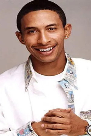 Cover image for Kamau Holloway