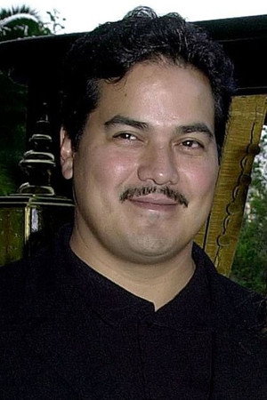 Cover image for Robert Lujan