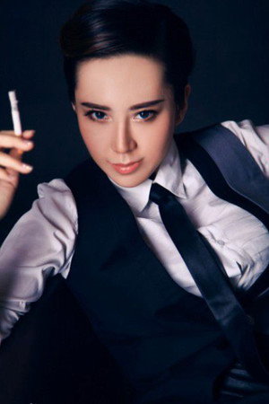 Cover image for Hou Yidi