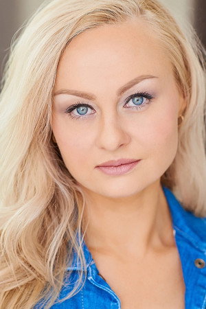 Cover image for Tatiana Warden