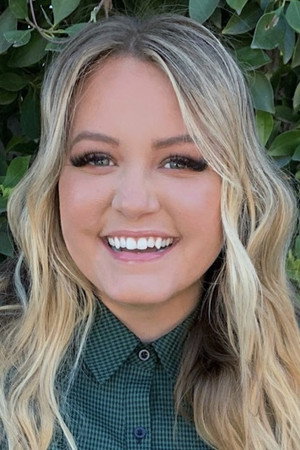 Cover image for Anna Todd